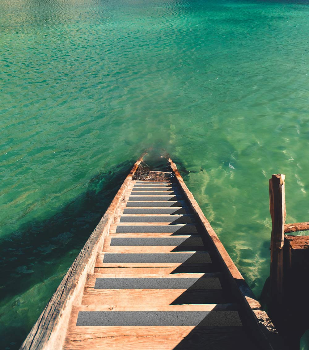 Silvagrip on ladder in water